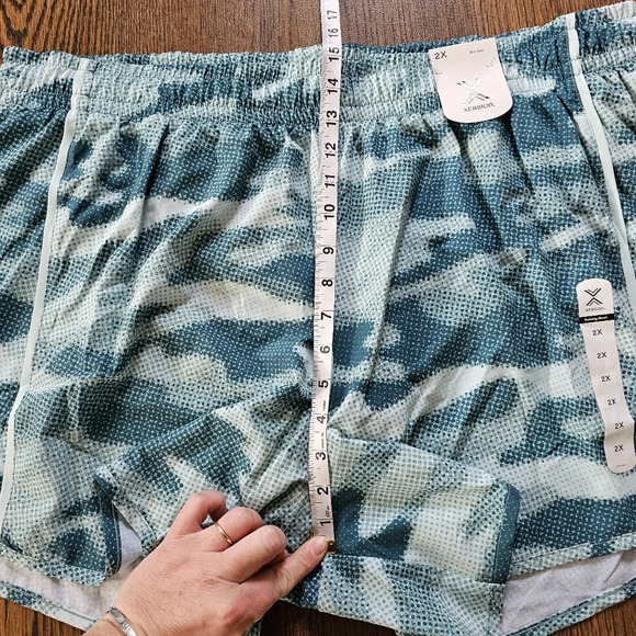 Xersion Green Camo Quick Dry Plus Train Running Shorts Size Women's 2X NEW - Picture 7 of 12